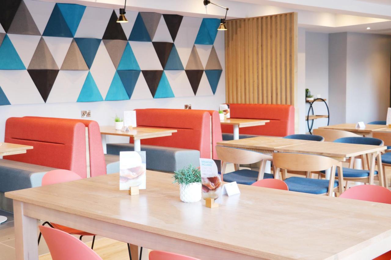 Holiday Inn Express, Chester Racecourse By Ihg Dış mekan fotoğraf