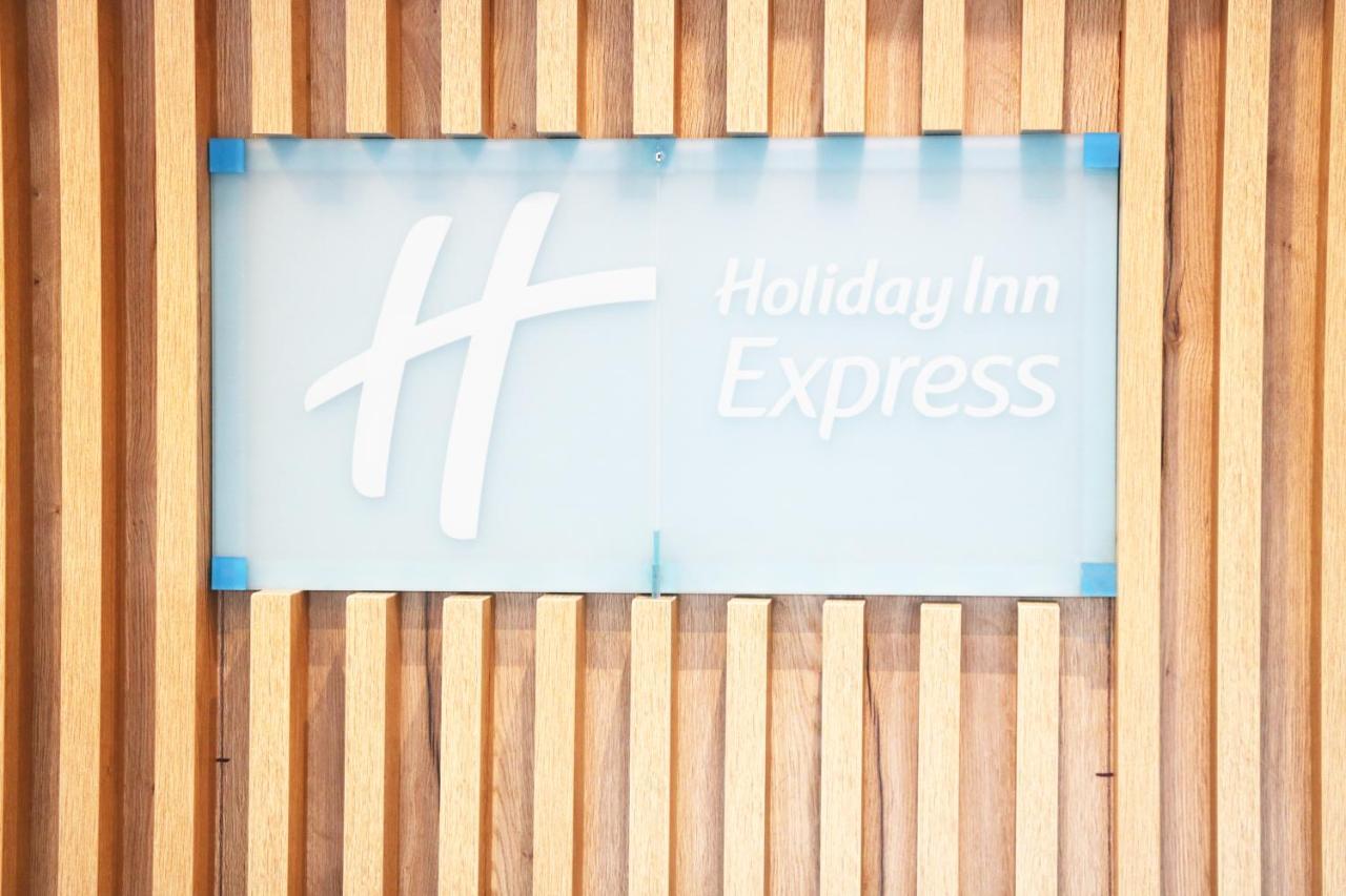Holiday Inn Express, Chester Racecourse By Ihg Dış mekan fotoğraf