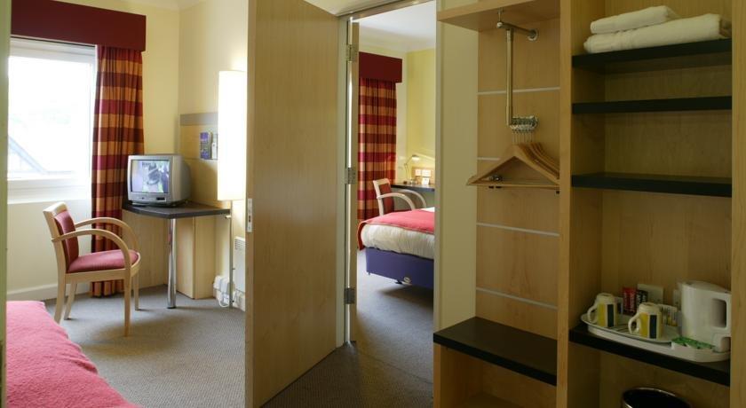 Holiday Inn Express, Chester Racecourse By Ihg Dış mekan fotoğraf