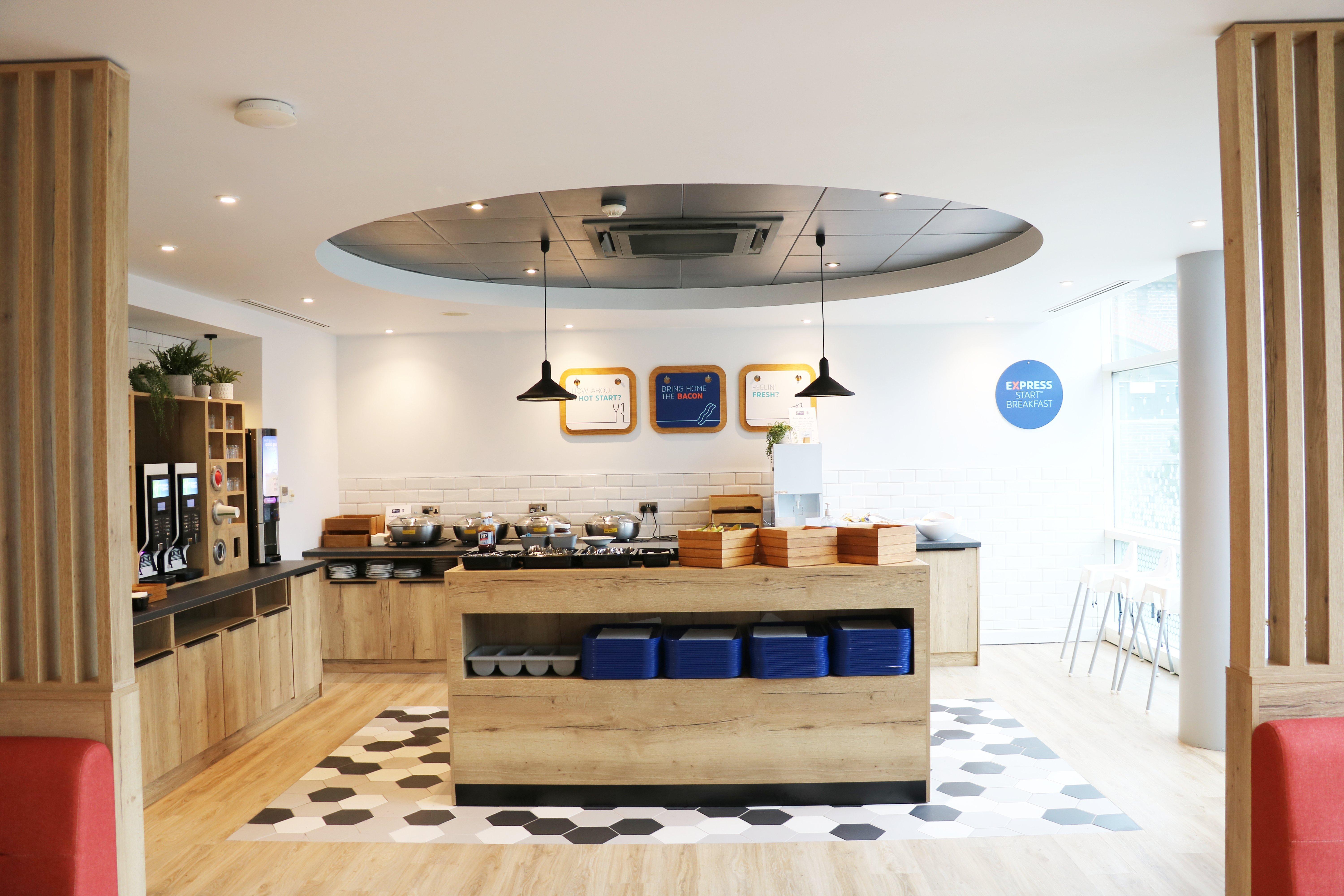 Holiday Inn Express, Chester Racecourse By Ihg Dış mekan fotoğraf