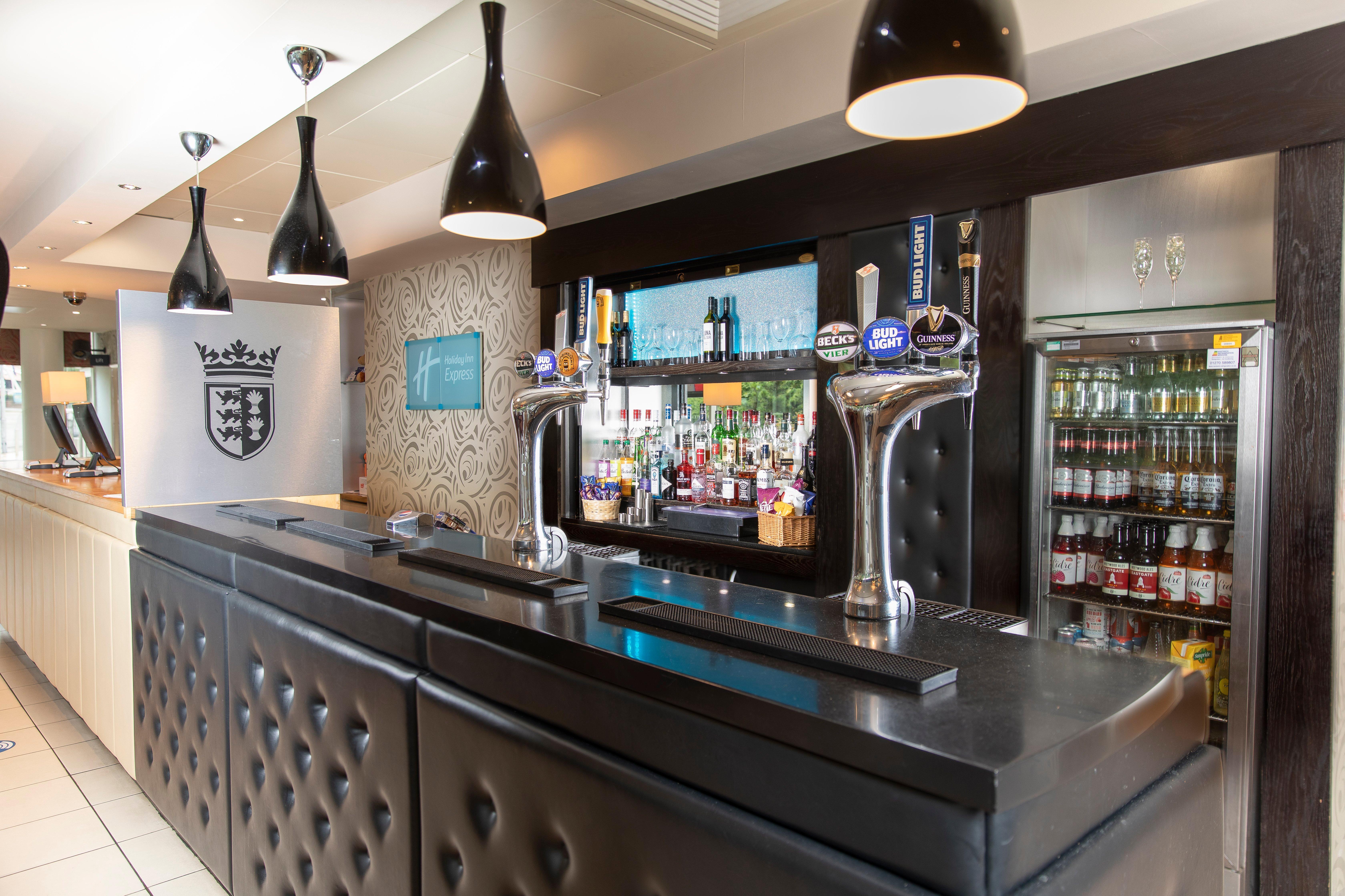 Holiday Inn Express, Chester Racecourse By Ihg Dış mekan fotoğraf